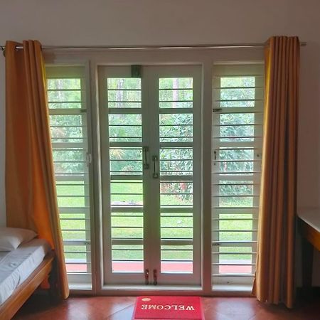 Appartamento Memories Of Malnad Chikmagalūr Esterno foto