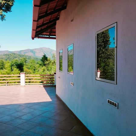 Appartamento Memories Of Malnad Chikmagalūr Esterno foto