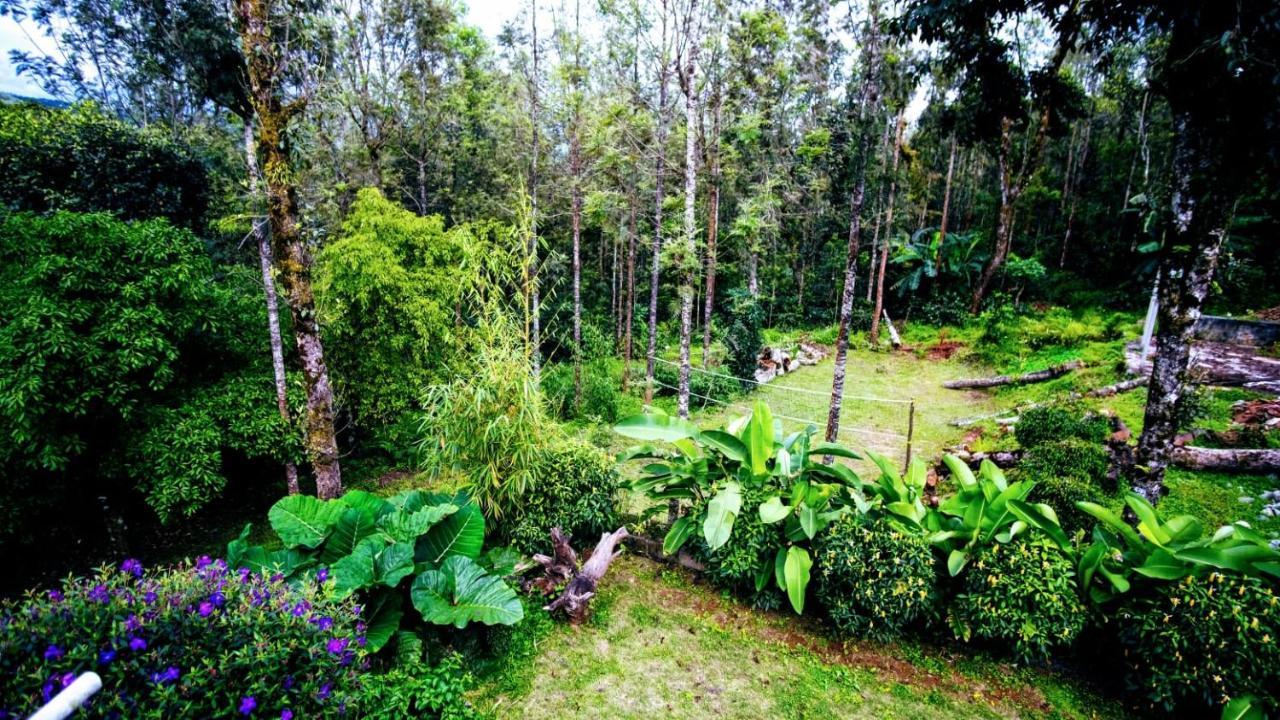 Appartamento Memories Of Malnad Chikmagalūr Esterno foto