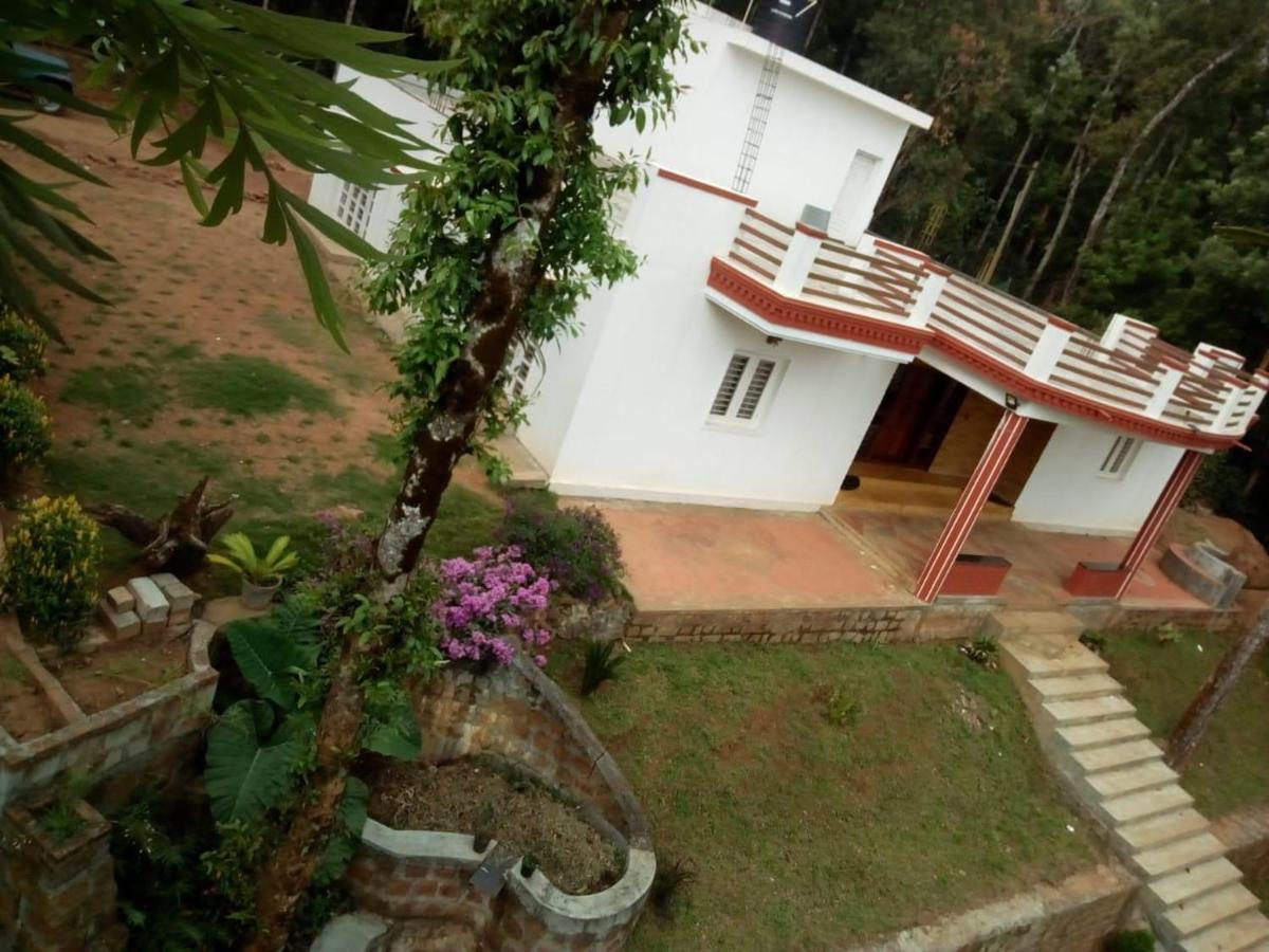 Appartamento Memories Of Malnad Chikmagalūr Esterno foto